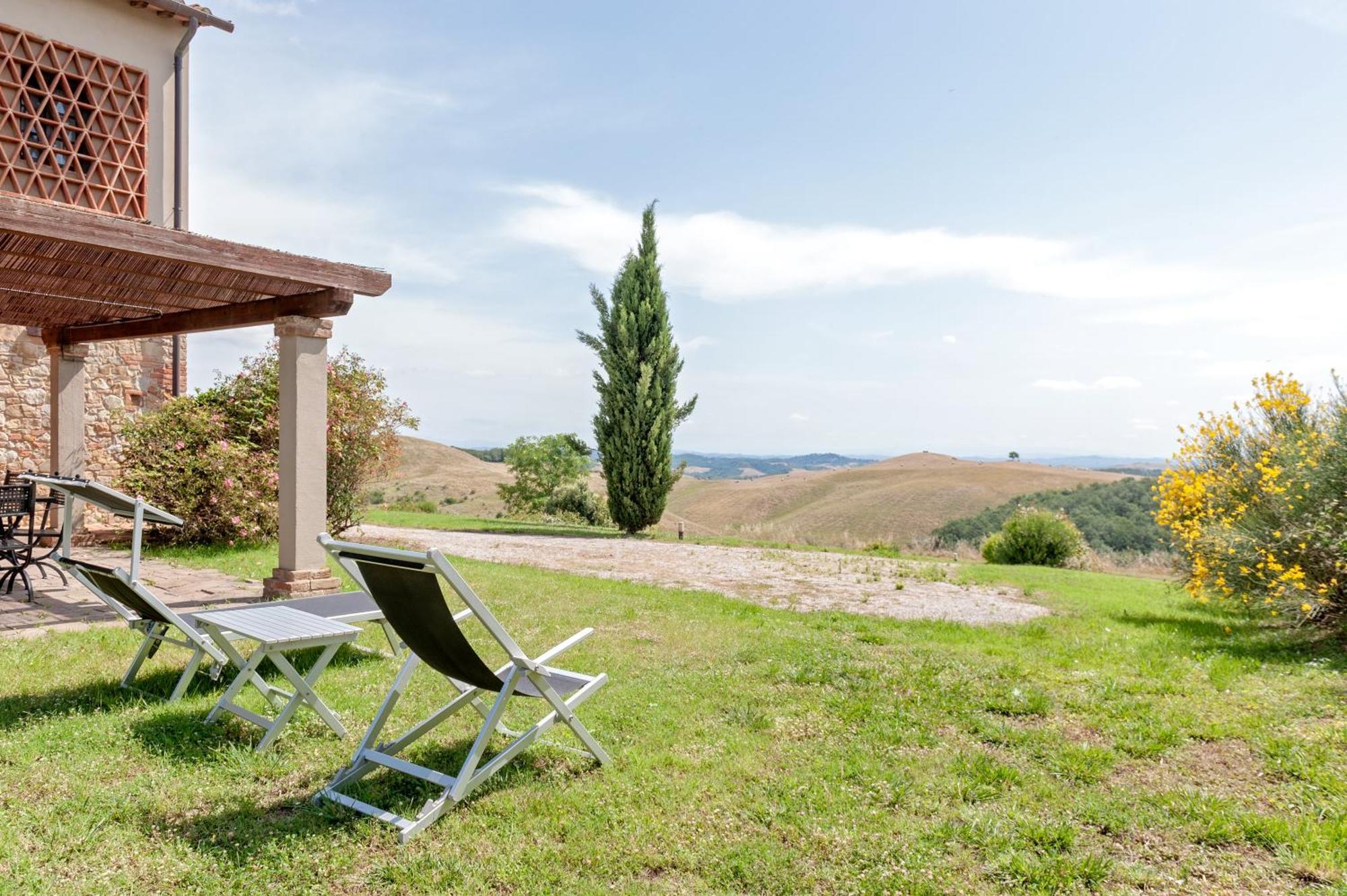 Il Borgo Delle Ville Palaia Exterior foto