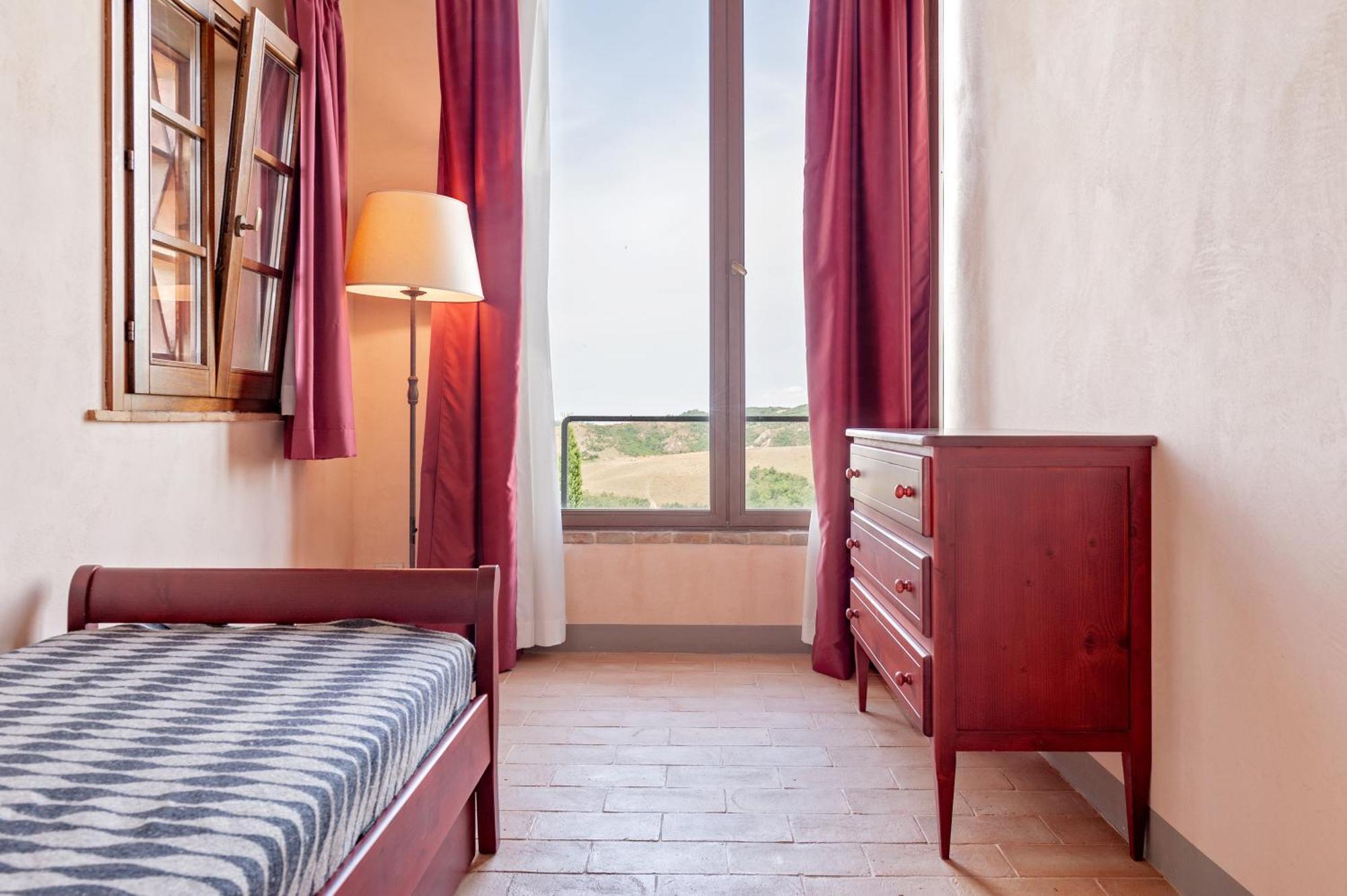 Il Borgo Delle Ville Palaia Exterior foto