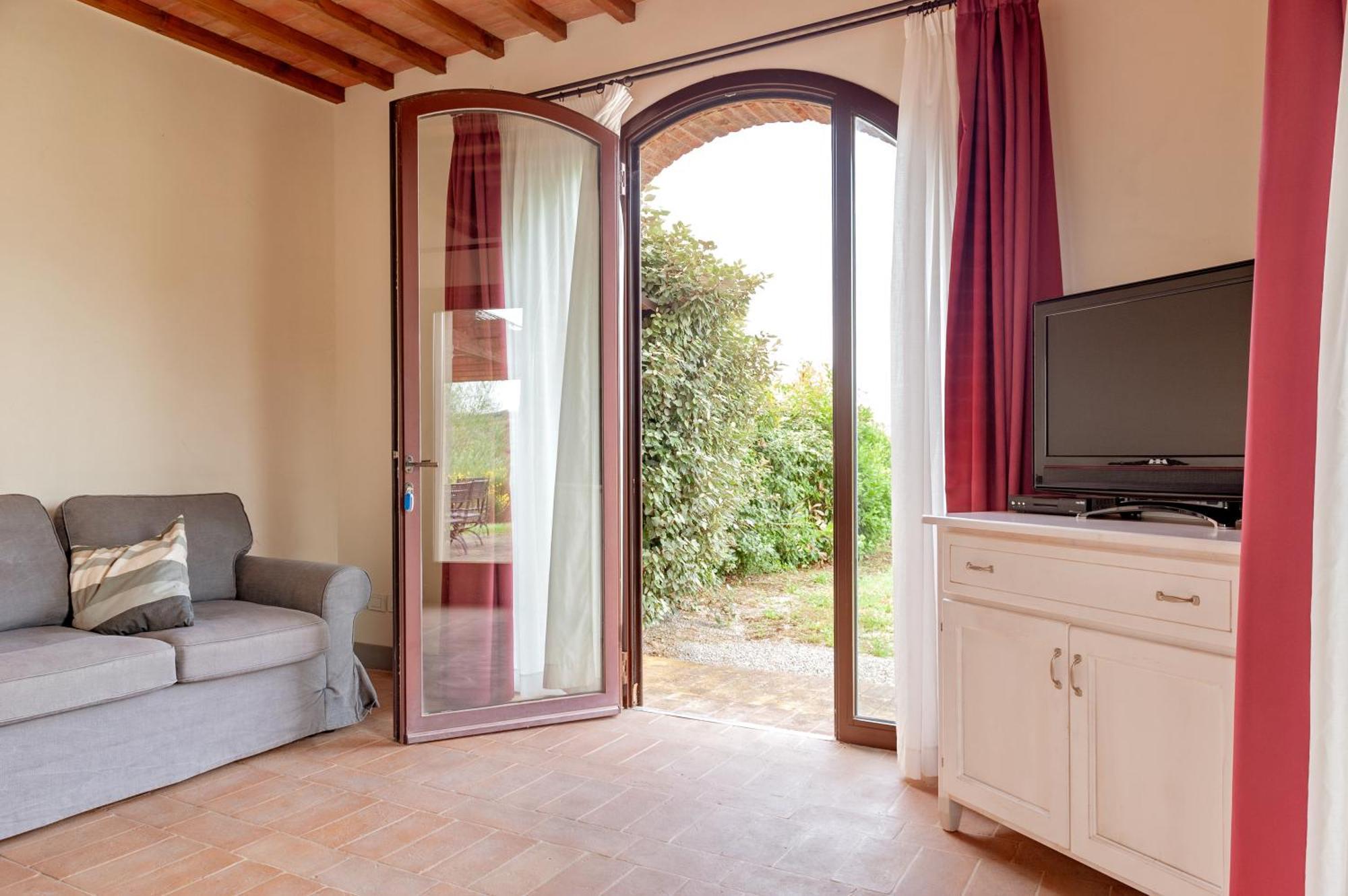 Il Borgo Delle Ville Palaia Exterior foto